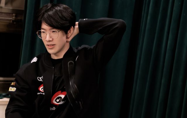 尔瓦雷斯的 尔瓦雷斯的