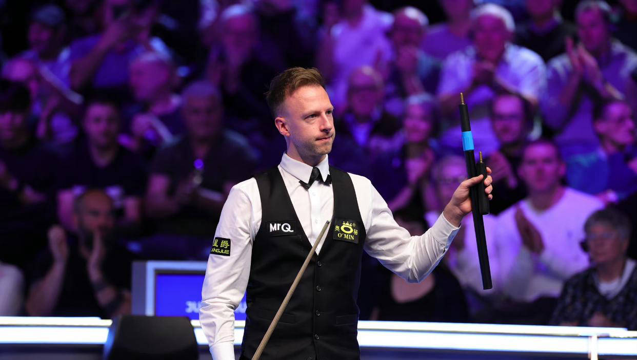 掀起赛场热 掀起赛场热